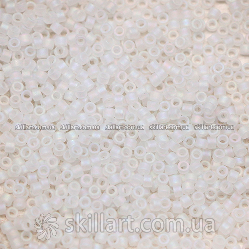 Бисер DB-851 Miyuki Delica Beads 11/0 (прозрачный матовый с радужным напылением, снежно-белый)